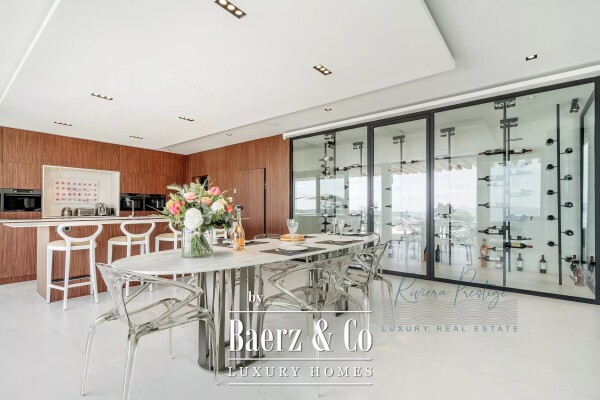 photo 8 Contemporary Villa with Panoramic Views over the Gulf of Saint-Tropez – Gassin