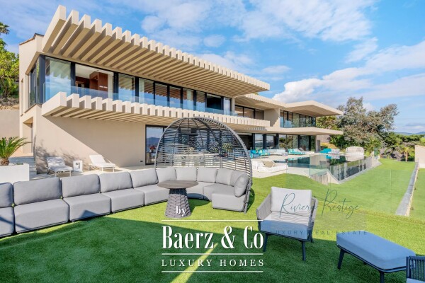 photo 18 Contemporary Villa with Panoramic Views over the Gulf of Saint-Tropez – Gassin