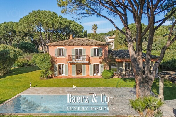 photo 1 Provençal Villa with Swimming Pool Just 5 Minutes from the Heart of Saint-Tropez