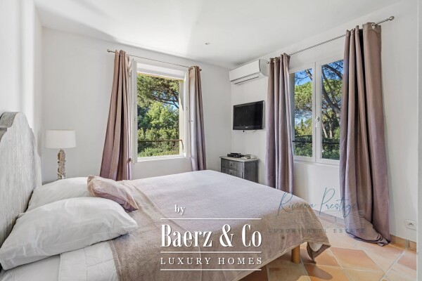 photo 6 Provençal Villa with Swimming Pool Just 5 Minutes from the Heart of Saint-Tropez