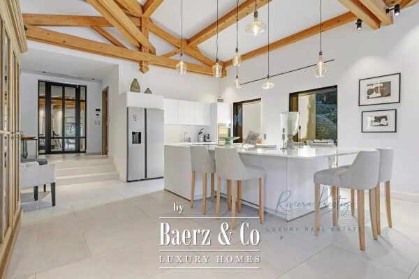 photo 8 Mediterranean Villa Just 5 Minutes from the Heart of Saint-Tropez