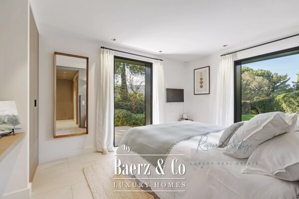 photo 13 Mediterranean Villa Just 5 Minutes from the Heart of Saint-Tropez