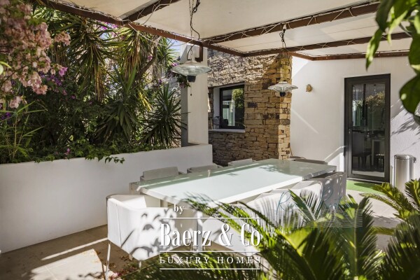 photo 13 Architect-Designed Villa Near Place des Lices – Saint-Tropez